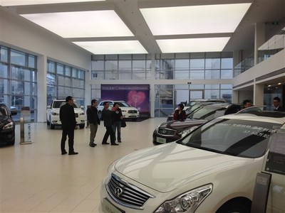 【英菲尼迪總經理特價專場 季度抄底沖量_東莞東風南方白馬新聞】-汽車之家